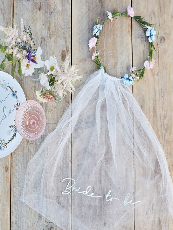 BRIDE TO BE HEN PARTY VEIL WITH FLORAL CROWN