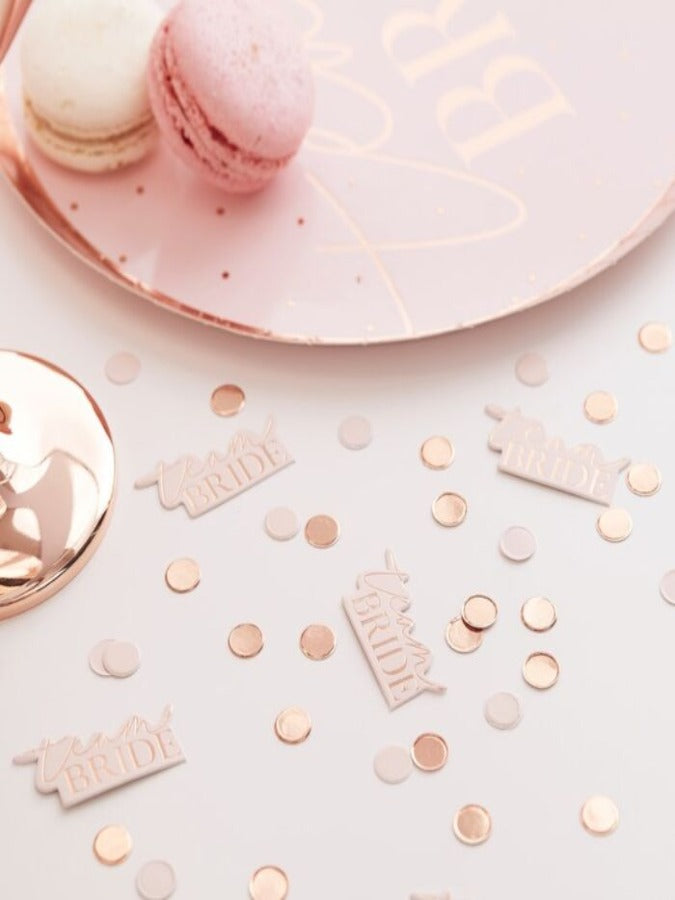 blush pink disks table confetti 