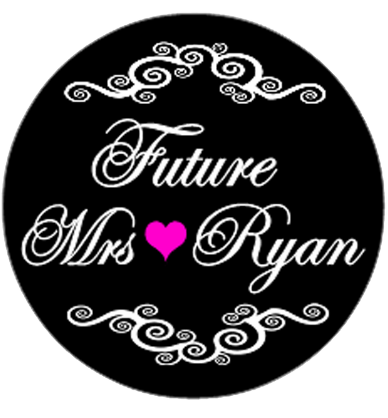 Future Mrs Hen Party Personalised Badge Black