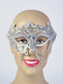 Silver and White Decorative em689